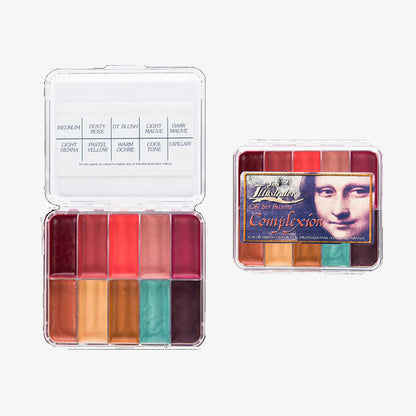 Make-up palettes.