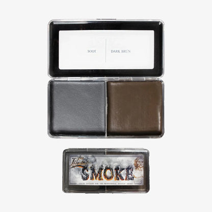 Make-up palettes.